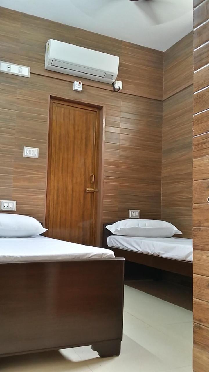 Al Noor Mansion Chennai Bagian luar foto